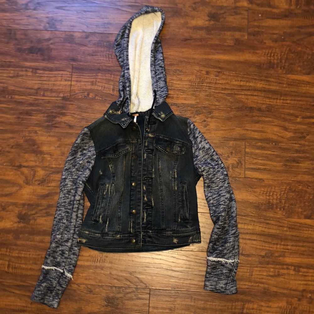New Condition Free People Denim Jacket - Picture 2 of 10